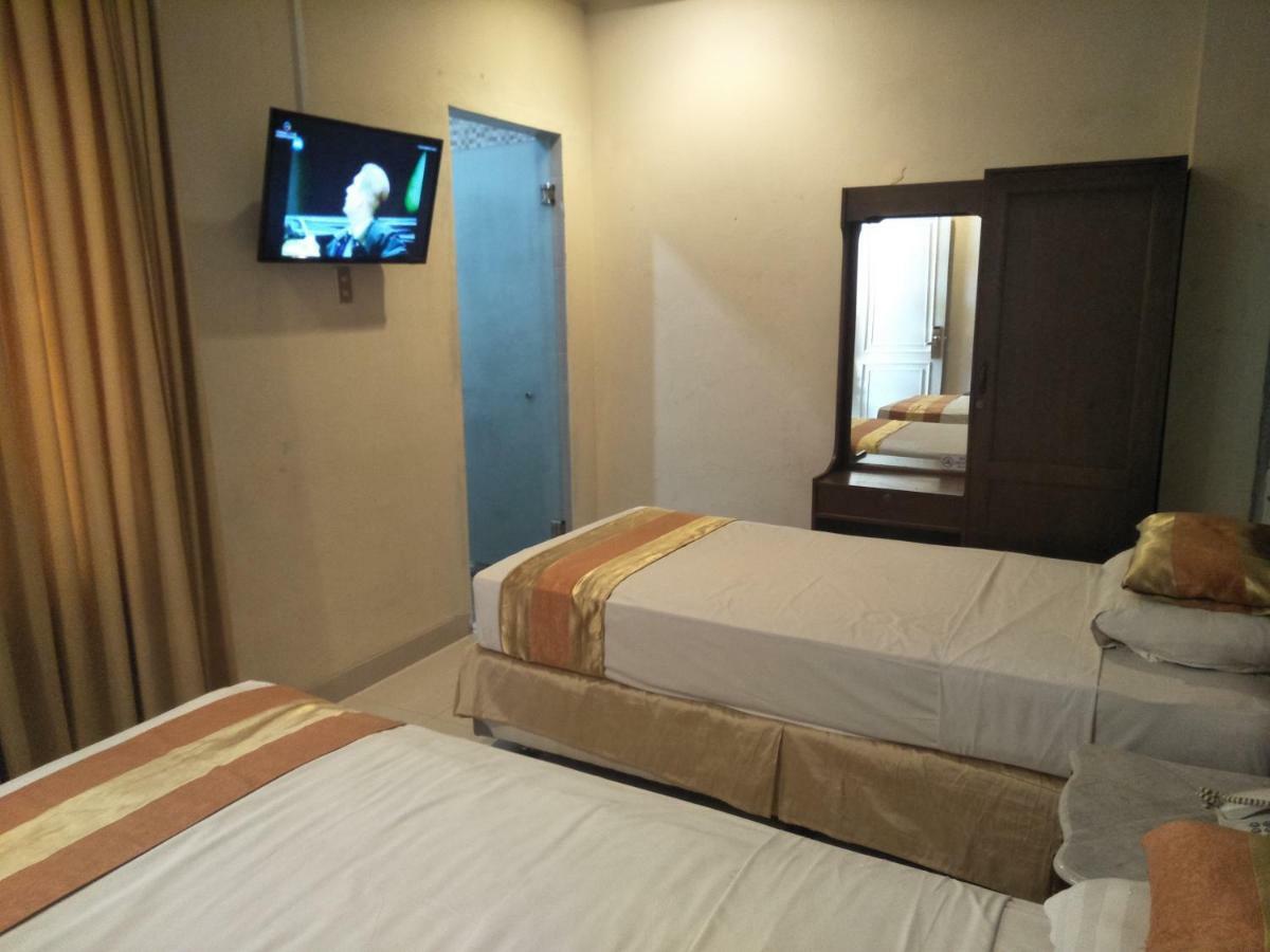 Hotel Grand Rosela 2*