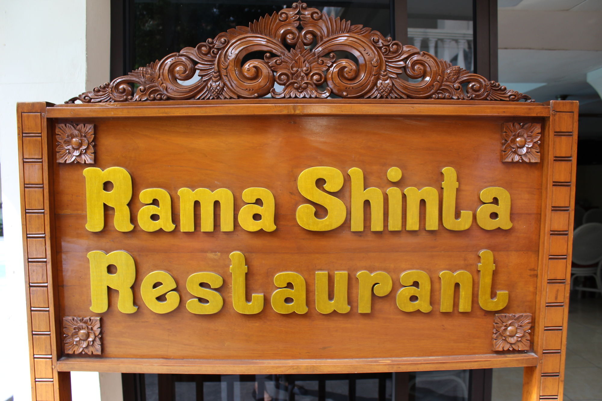 Grand Rosela Hotel