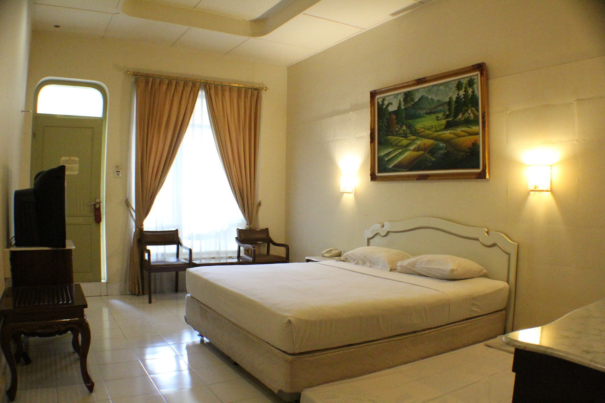 Grand Rosela Hotel
